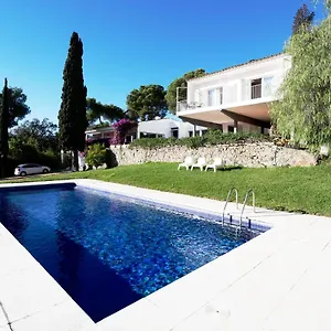 https://cala-castell-suites.catalonia-hotels.com